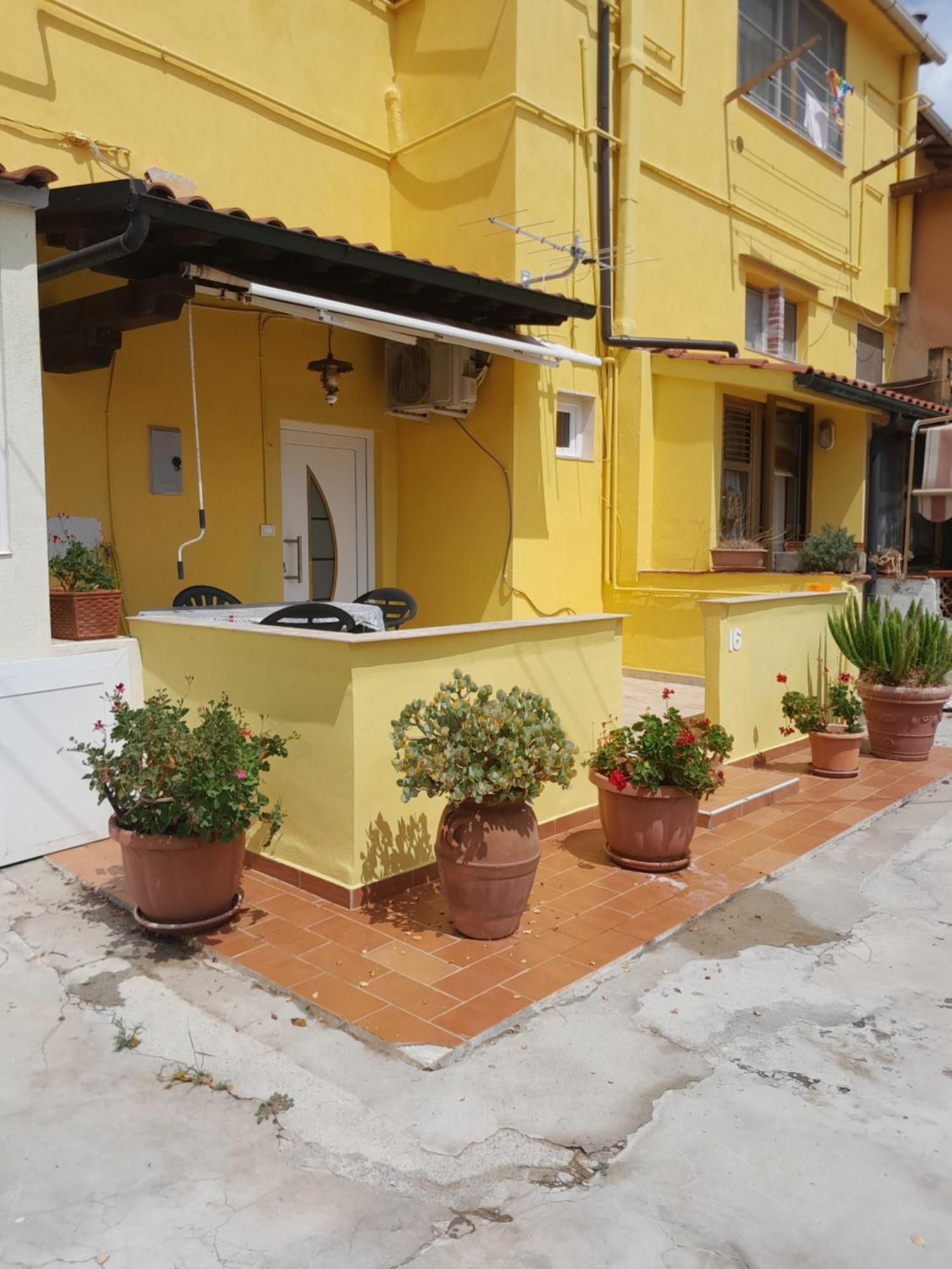 皮昂比诺Casa Vicino Al Mare别墅 外观 照片